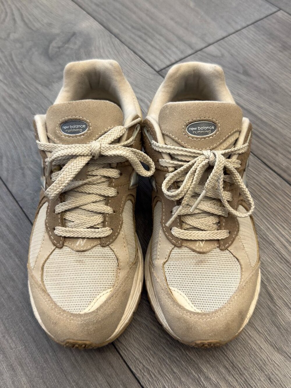 New Balance 2002R Sneakers in 'Driftwood' (M6/W7.5) - Picture 3 of 6